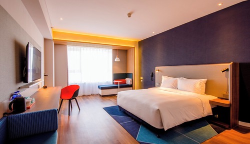 Standard Room, 1 Queen Bed