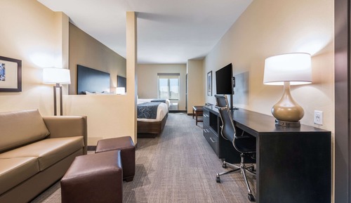 Suite, Multiple Beds, Non Smoking