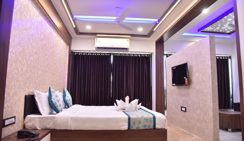 Luxury Suite
