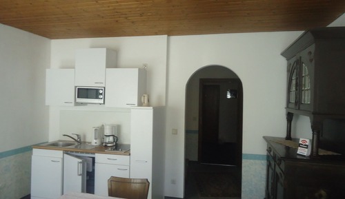 Triple Room, Private Bathroom (Monteur Zimmer)