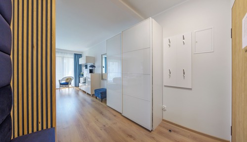 Studio (A28)