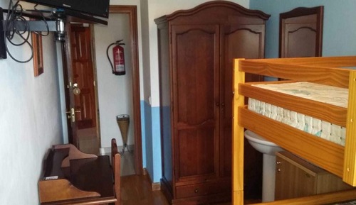 Single Room, Shared Bathroom