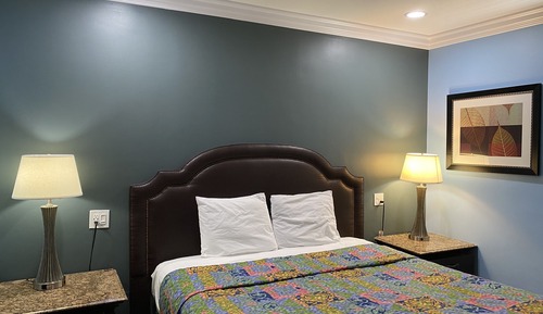Superior Room, 1 King Bed, City View