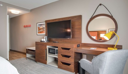 Room, 1 King Bed, Microwave