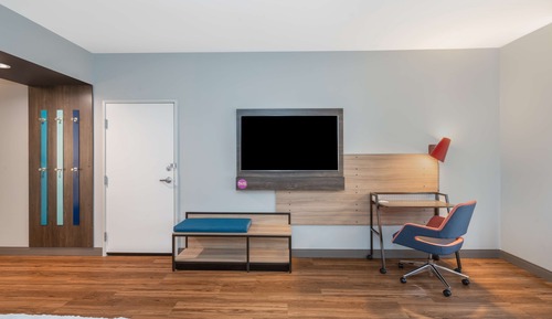 Room, 2 Queen Beds, Accessible (Roll-In Shower, Mobiity & Hearing)