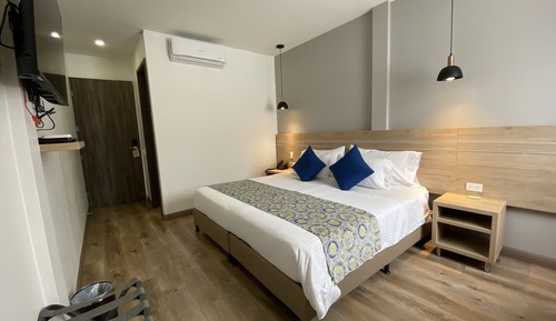 Standard Double Room, 1 Queen Bed