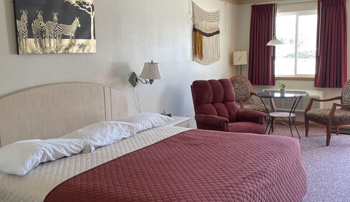 Deluxe Room, 1 King Bed