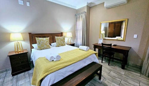 Superior Room, 1 Queen Bed