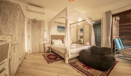 Deluxe Room, 1 King Bed, Balcony, Ocean View