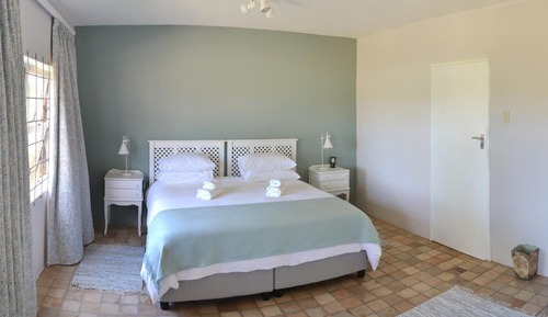 Economy Suite, Multiple Beds, Non Smoking, Pool Access (Lower)