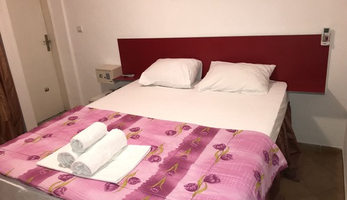 Basic Double Room, Partial Sea View