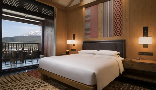 Executive Suite, Hill View