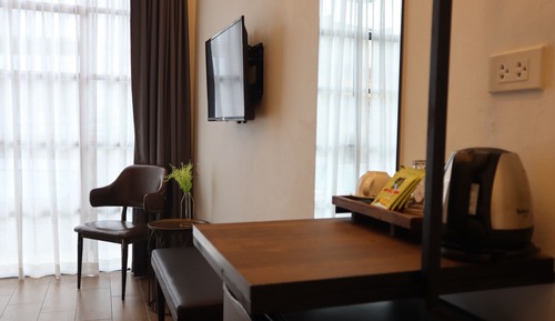 Double Room (Free Netflix)