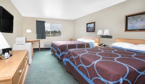 Basic Room, 2 Queen Beds, Non Smoking