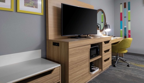 Room, 2 Queen Beds, Refrigerator & Microwave