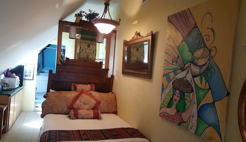 Guatemalan Getaway Loft