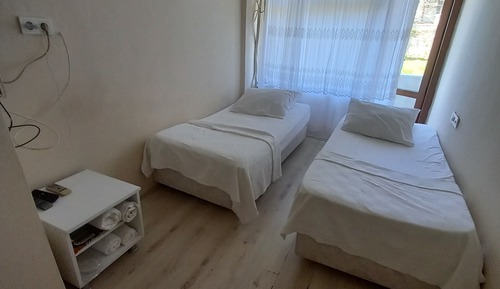 Economy Twin Room
