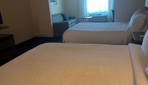 Suite, Multiple Beds (Hearing Accessible)
