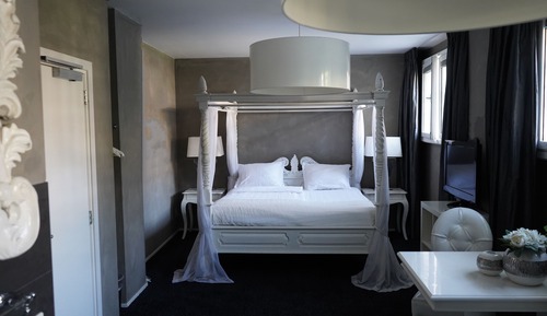 Deluxe Double Room (Celblok)