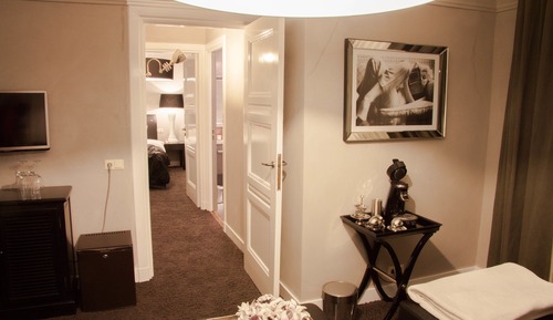 Suite (Cipier)