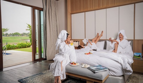 Club Villa, 1 King Bed, Non Smoking, Golf View