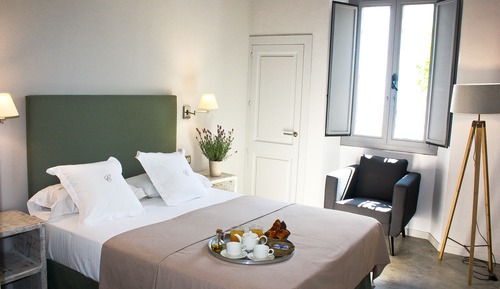 Suite, City View
