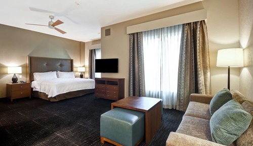 Studio, 1 King Bed, Accessible, Bathtub