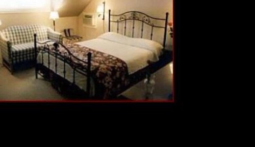 Standard Quadruple Room, Ensuite (Pondside 3 Room Suite)