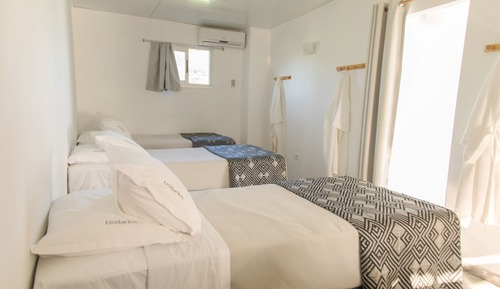 Shared Dormitory, Men only, Shared Bathroom