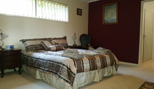 Sapphire Room 