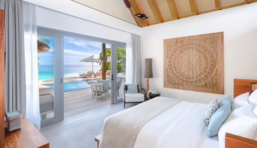 Four Bedroom Beach Pool Residence: 30% off Seaplane Transfers, 11 Jan to 19 Dec 2025 Stay