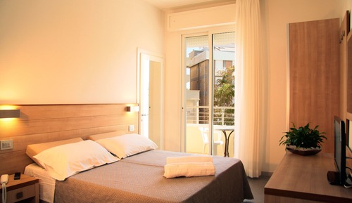 Double Room, Balcony