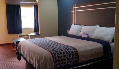 Room, 1 King Bed, Non Smoking