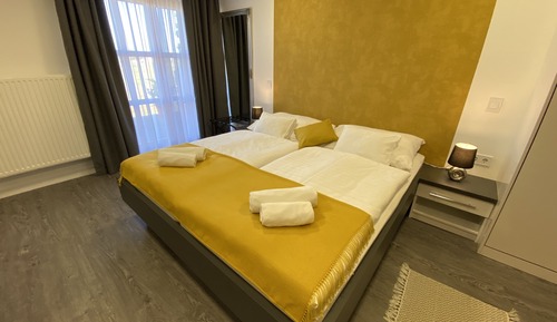 Deluxe Triple Room (7)