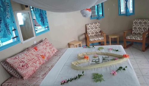 Beachfront Ocean View Fale, 1 King Bed