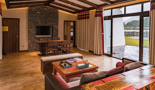Central Snow Mountain View King Room Villa