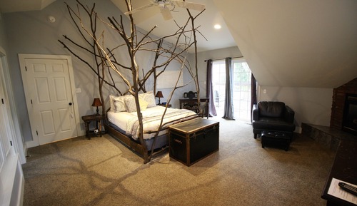 Deluxe Room, 1 King Bed, Jetted Tub (American Hornbeam) - No Pets Allowed
