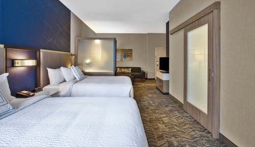 Suite, Multiple Beds