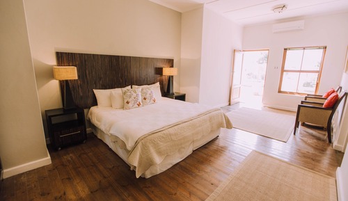 Luxury Double Room, Bathtub