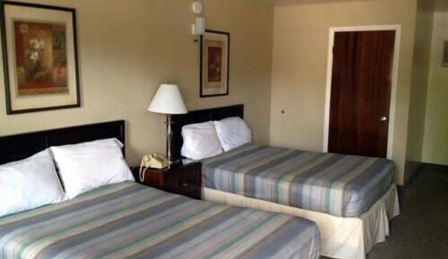 Standard Room, 2 Queen Beds, Non Smoking