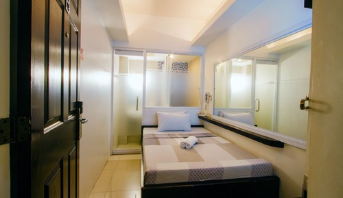 Standard Semi Double Room