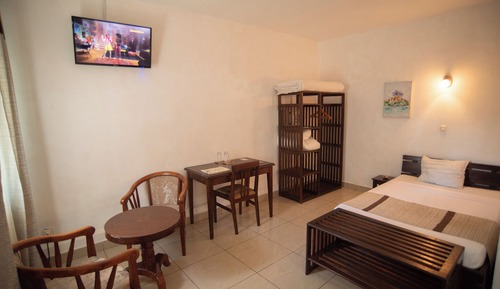 Basic Triple Room, Multiple Beds