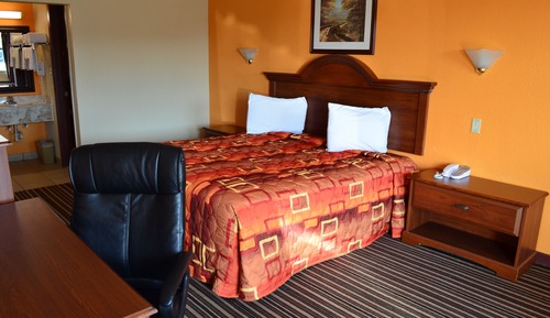 Standard Room, 1 King Bed, Non Smoking, Refrigerator & Microwave