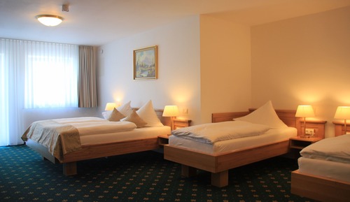 Deluxe Quadruple Room