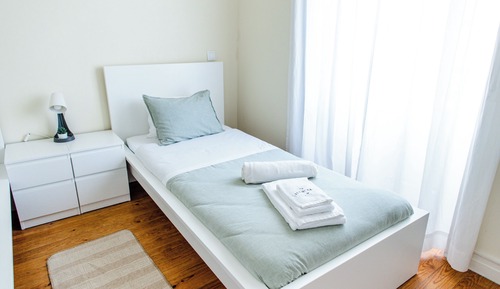 Twin Room, Shared Bathroom (Rua 23)