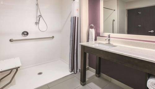 Room, 1 King Bed, Accessible, Non Smoking (Tub with Grab Bars)