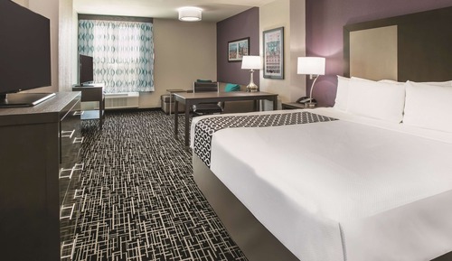 Executive Room, 1 King Bed, Non Smoking