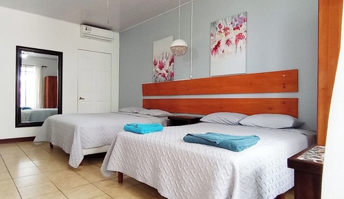 Standard Quadruple Room, Pool View