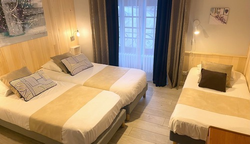 Triple Room