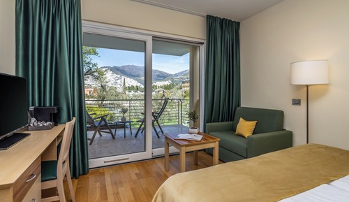 Classic Double or Twin Room, 1 Double or 2 Twin Beds, Non Smoking, Poolside (GARDA SPIRIT)